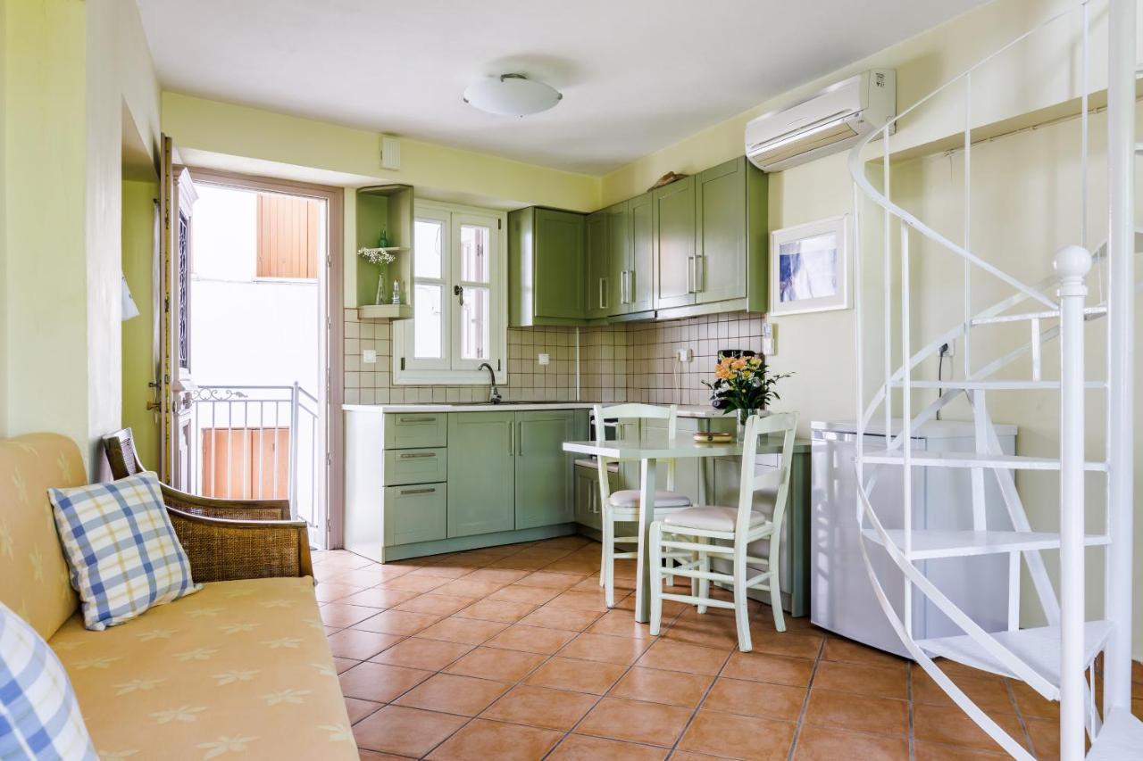 Sentefi Maisonette Apartment Skopelos Town